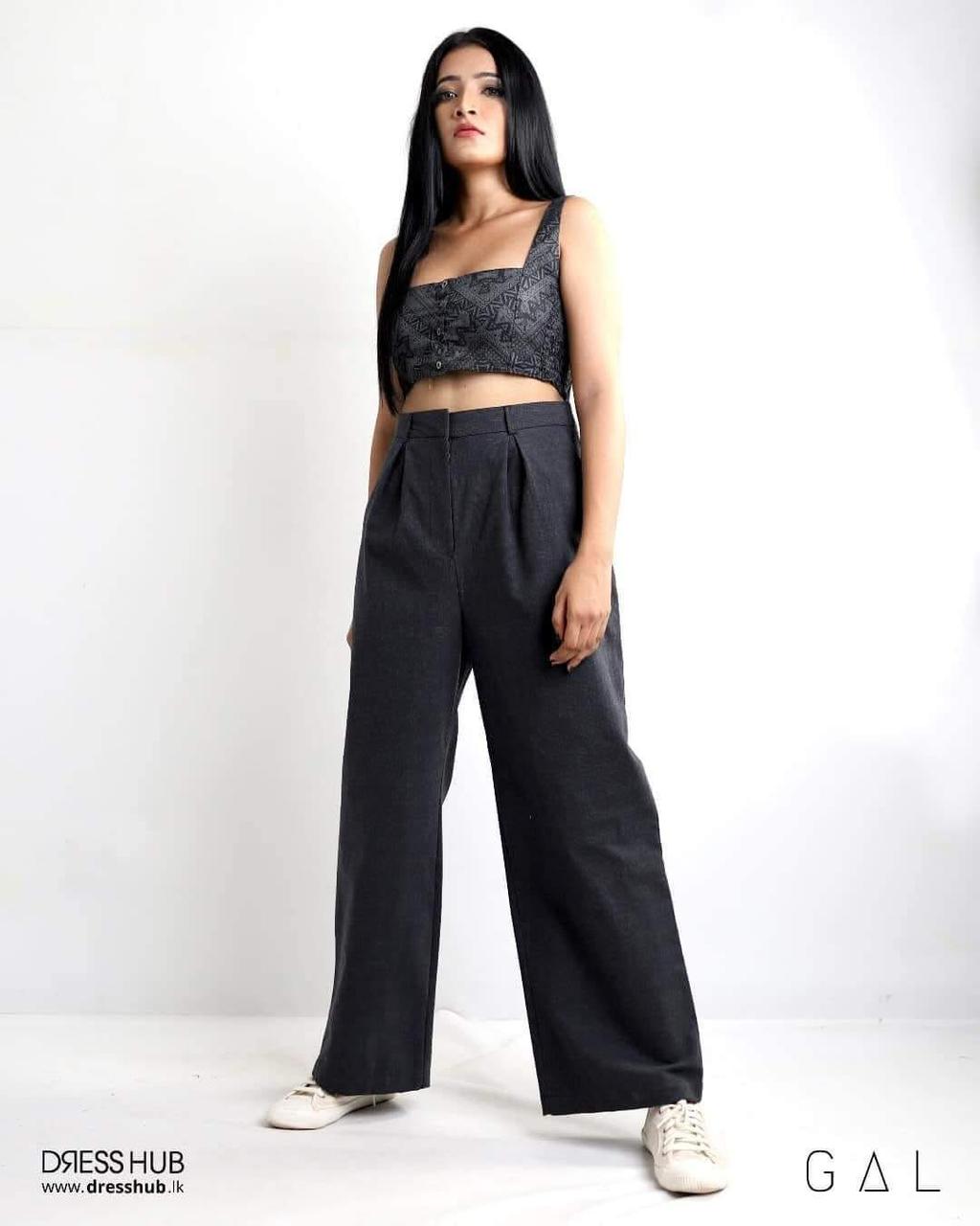 Gigi Sido Smoke Crop